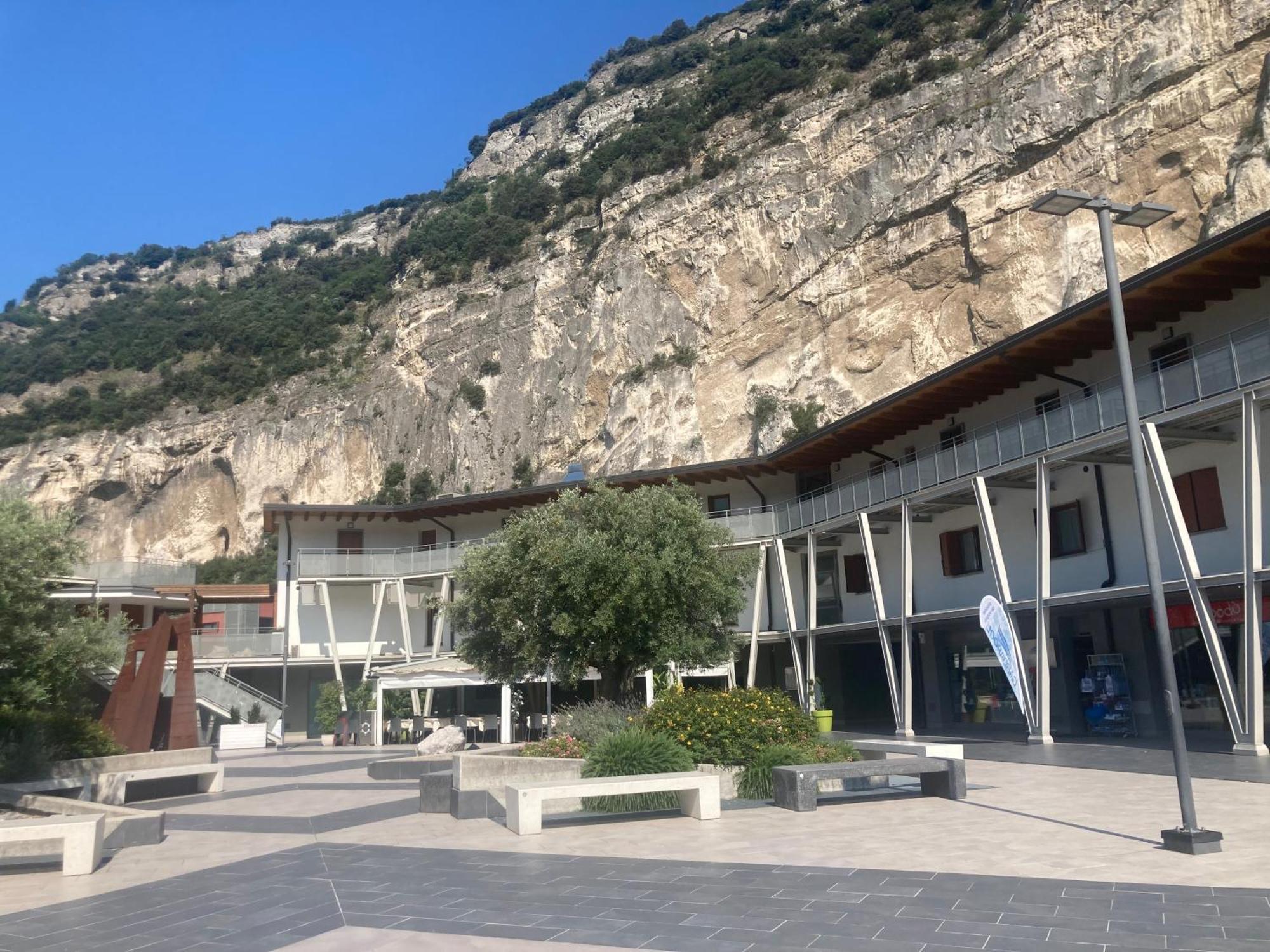 Outdooredo Garda Torbole Torbole Sul Garda Εξωτερικό φωτογραφία